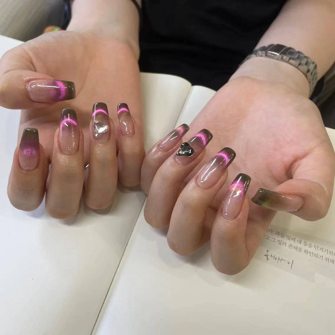 ネイル ハンドネイル ネイルズシャトン🪡 ネイリスト齊藤のネイルデザイン