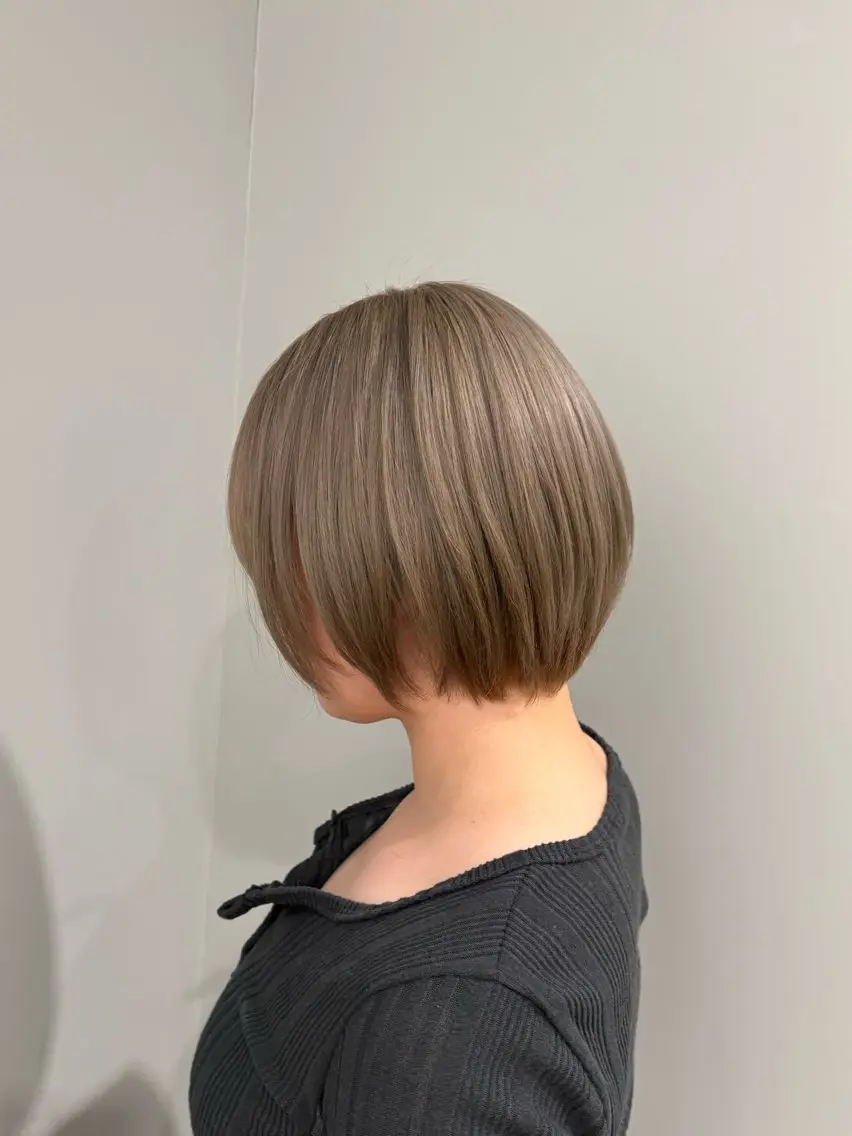 ショート カラー hair Lanish+のヘアスタイル
