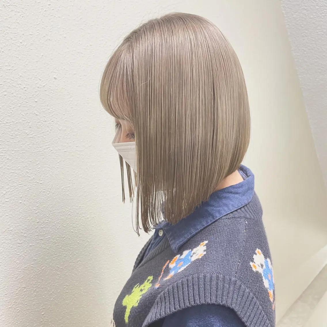 ミディアム カラー パーマ ヘアアレンジ メンズ キッズ ネイル マツエク・マツパ メンズバレイヤージュ メンズブリーチ メンズハイライト メンズインナーカラー メンズ韓国風 切りっぱなしヘアボブ ミディアムヘアRYOのヘアスタイル