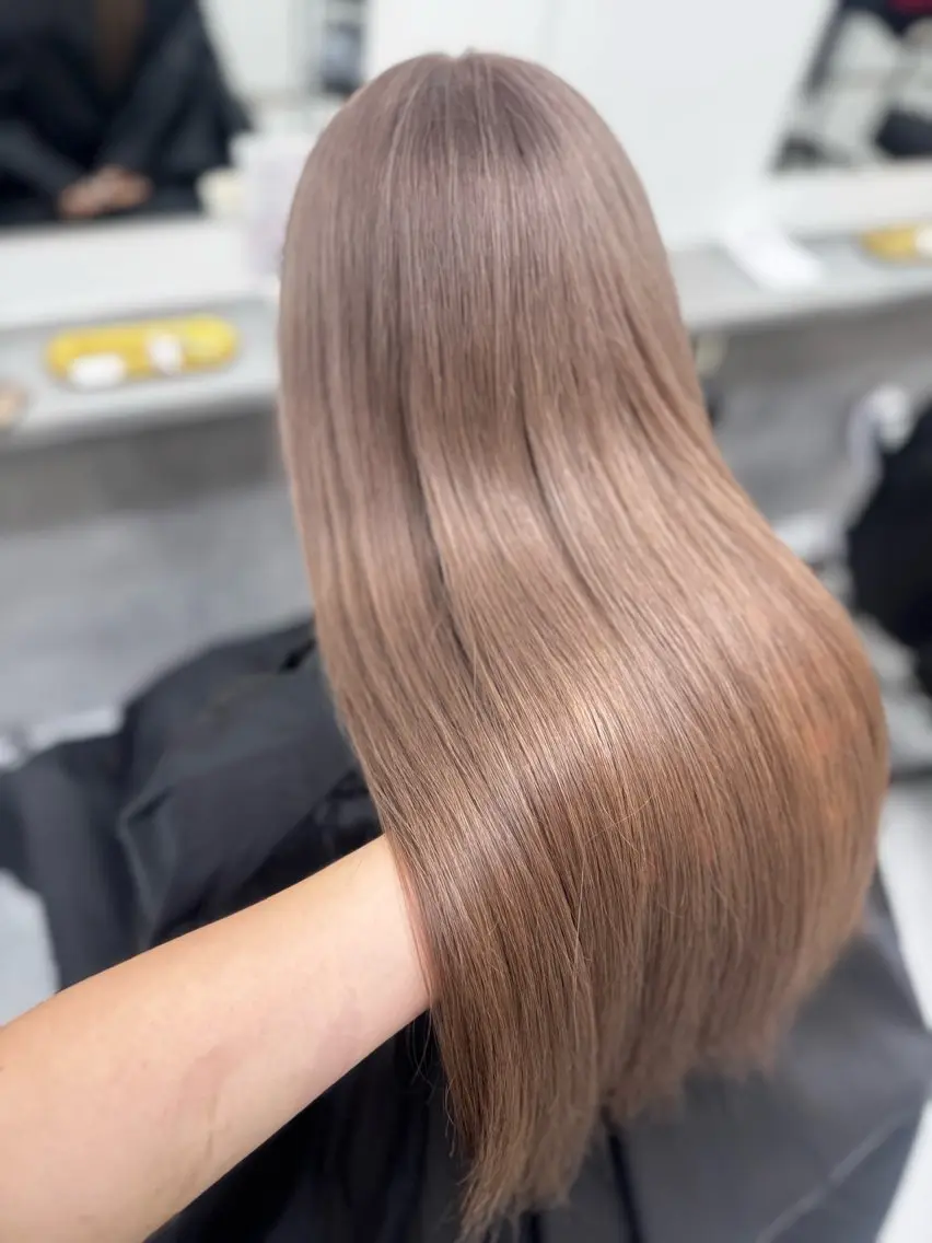 ロング ヘアカラー トリートメント ハイトーン/レイヤー 五島桜樫のヘアスタイル
