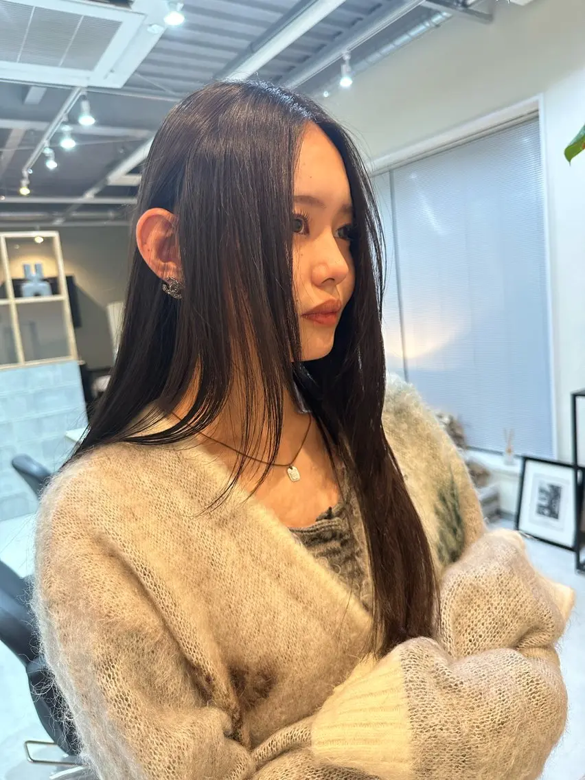 ロング カラー Shiro RENのヘアスタイル