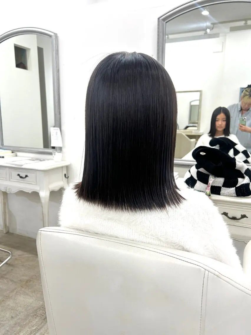 ミディアム anjii リンのヘアスタイル