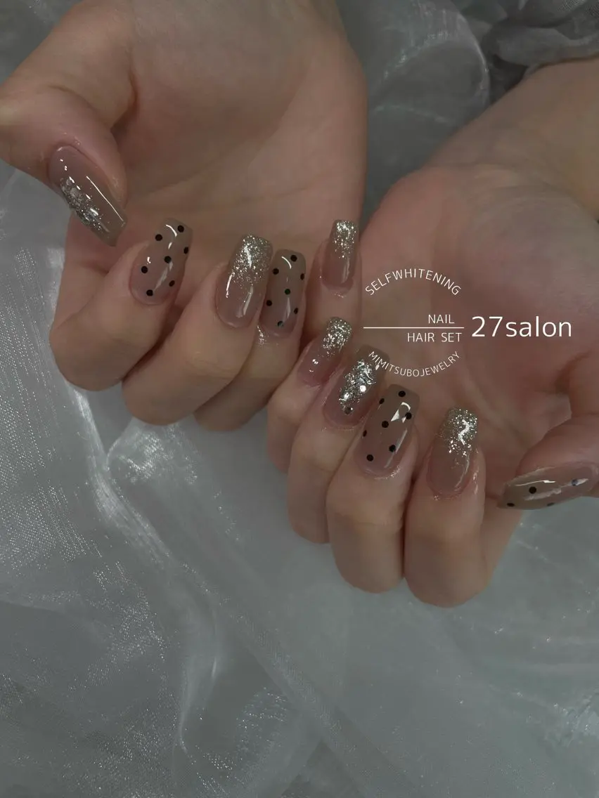 ネイル ドット グラデーション ラメ(グリッター) ラメグラデーション ハンドネイル 27salon yuinaのネイルデザイン