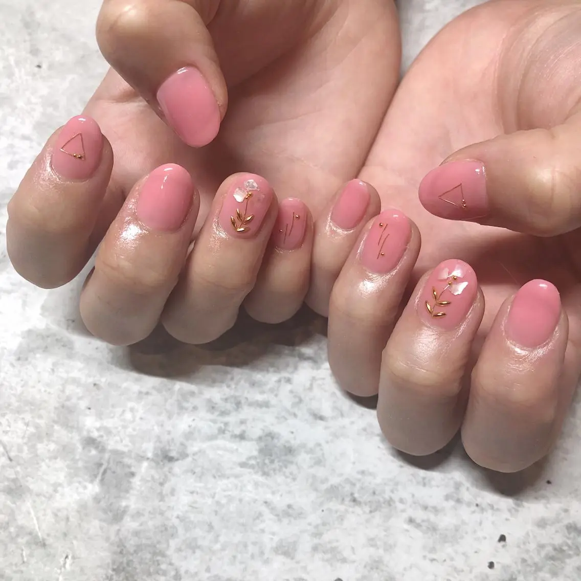 ネイル ハンドネイル 🌞💜 KAORI 🌴のネイルデザイン