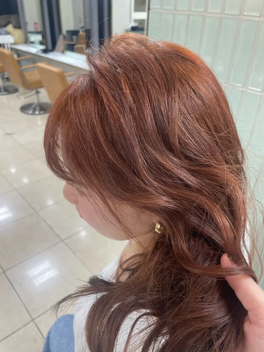 カラー オレンジ 🌿新宿 カットモデル🫧のヘアスタイル