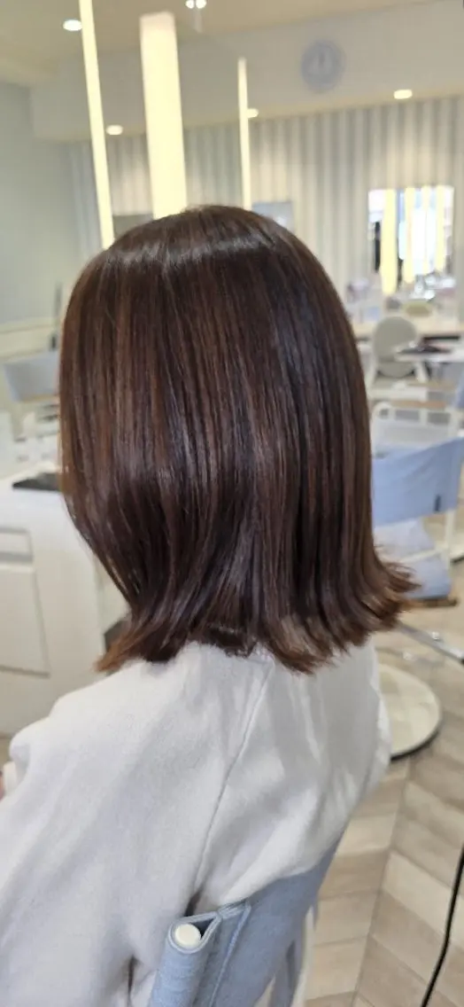 ミディアム 高口 雅のヘアスタイル
