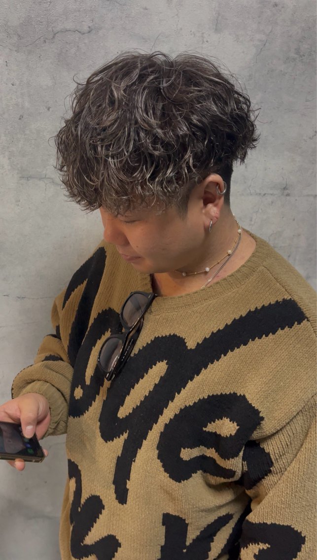 メンズ メンズパーマ スペインカール カット パーマ gdobant 修平のヘアスタイル