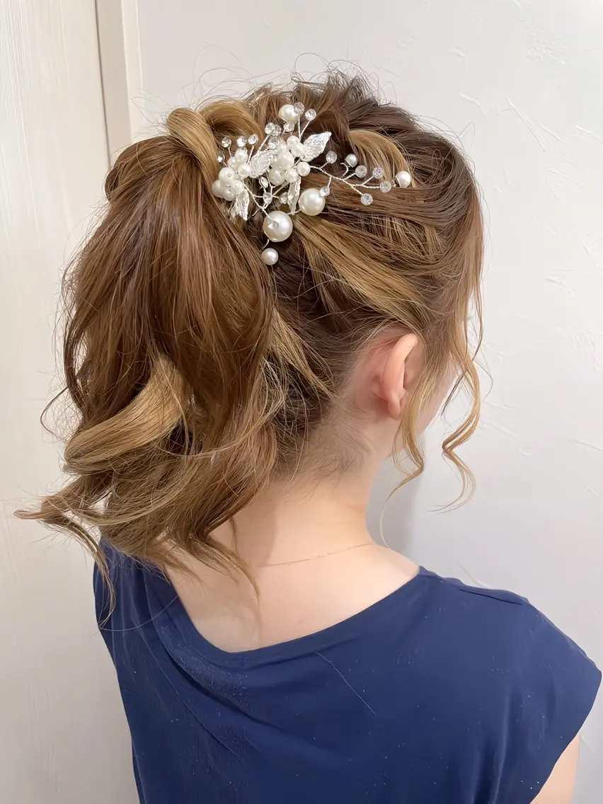 ヘアセット又はヘアメイク💄両方の場合は90分8000円になります。こちらからご予約いただき、メッセージ下さいませ。の写真