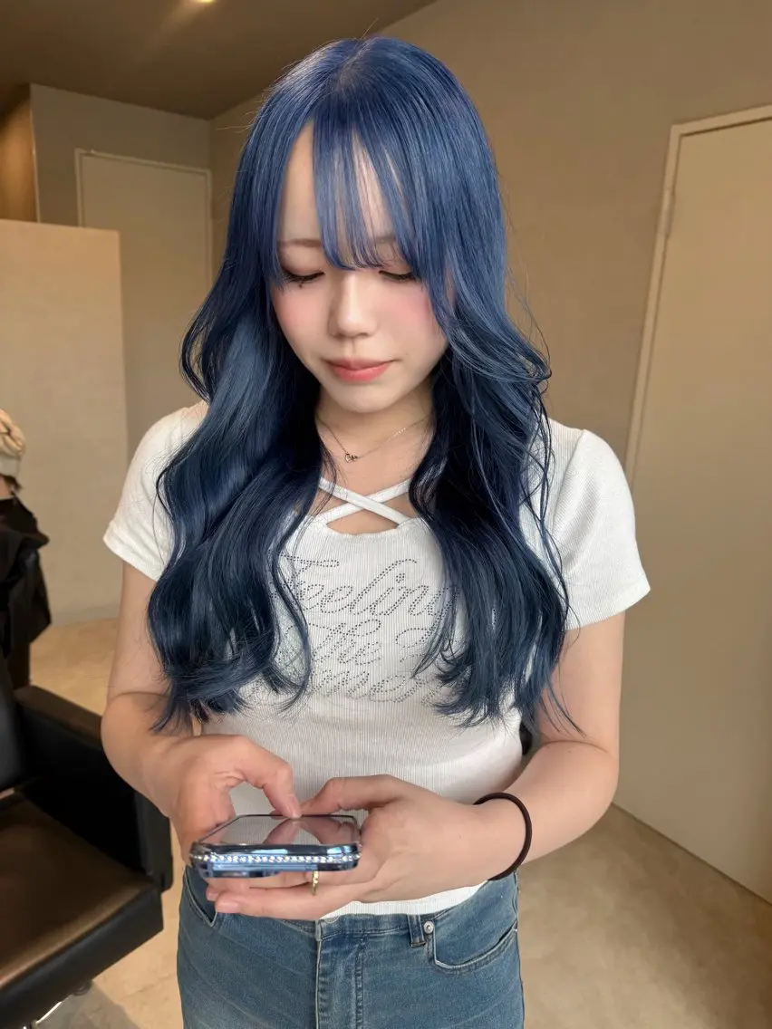 ロング カラー ブルーカラー ヘアカラー 透明カラー/レイヤー misaki °＊のヘアスタイル