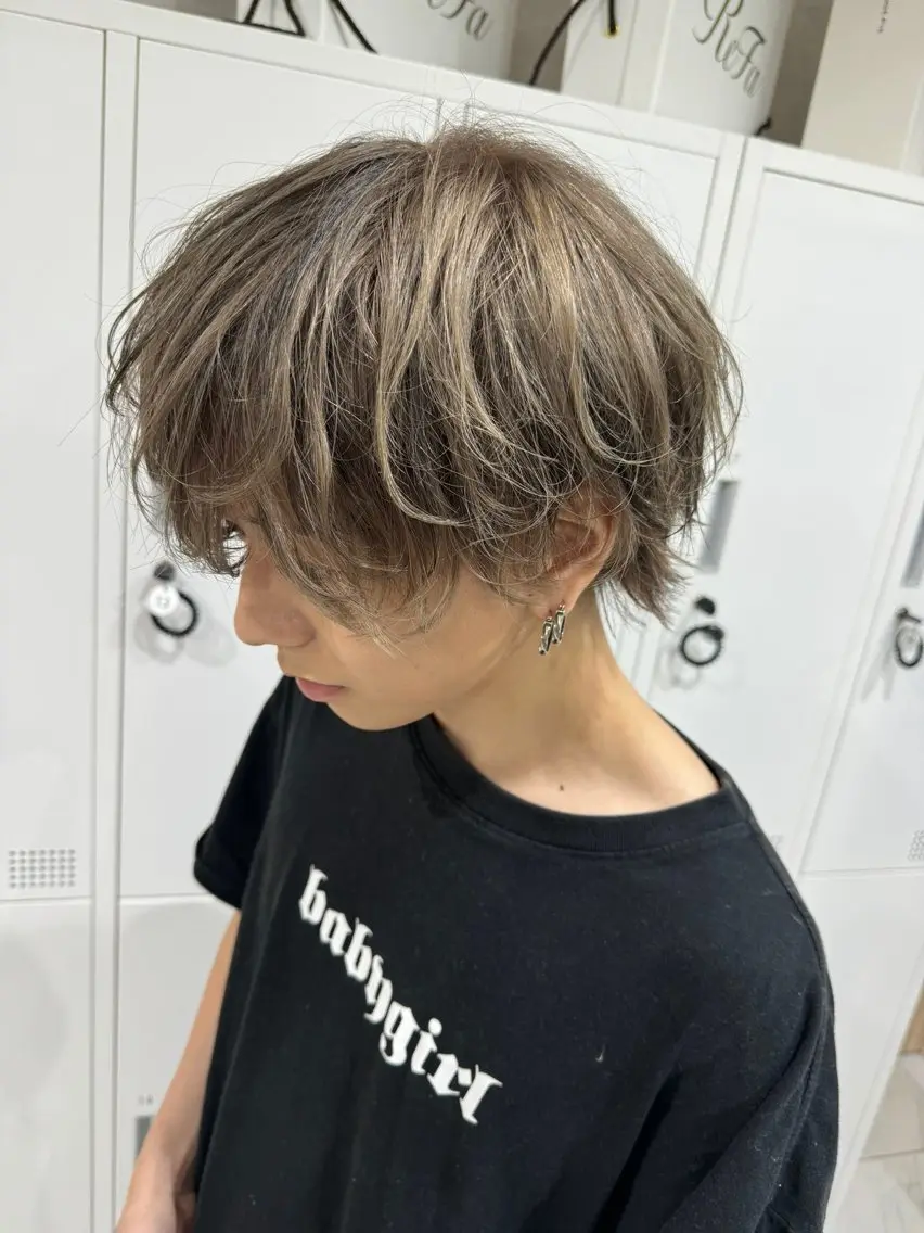 ショート カラー メンズ メンズブリーチ ブリーチ ケアブリーチ グランデュール焼津 SEIRYU🐉のヘアスタイル
