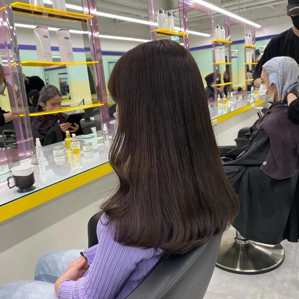 セミロング カラー ヘアアレンジ ヘアカラー トリートメント mai🍑暖色カラー /レイヤー💖のヘアスタイル