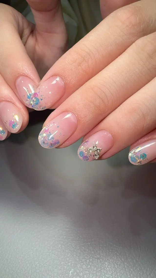 ネイル ホログラムネイル キラキラネイル nailsalon urümのネイルデザイン