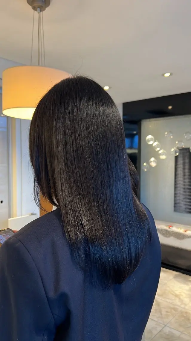 セミロング カット 縮毛矯正 トリートメント 南 妃那のヘアスタイル
