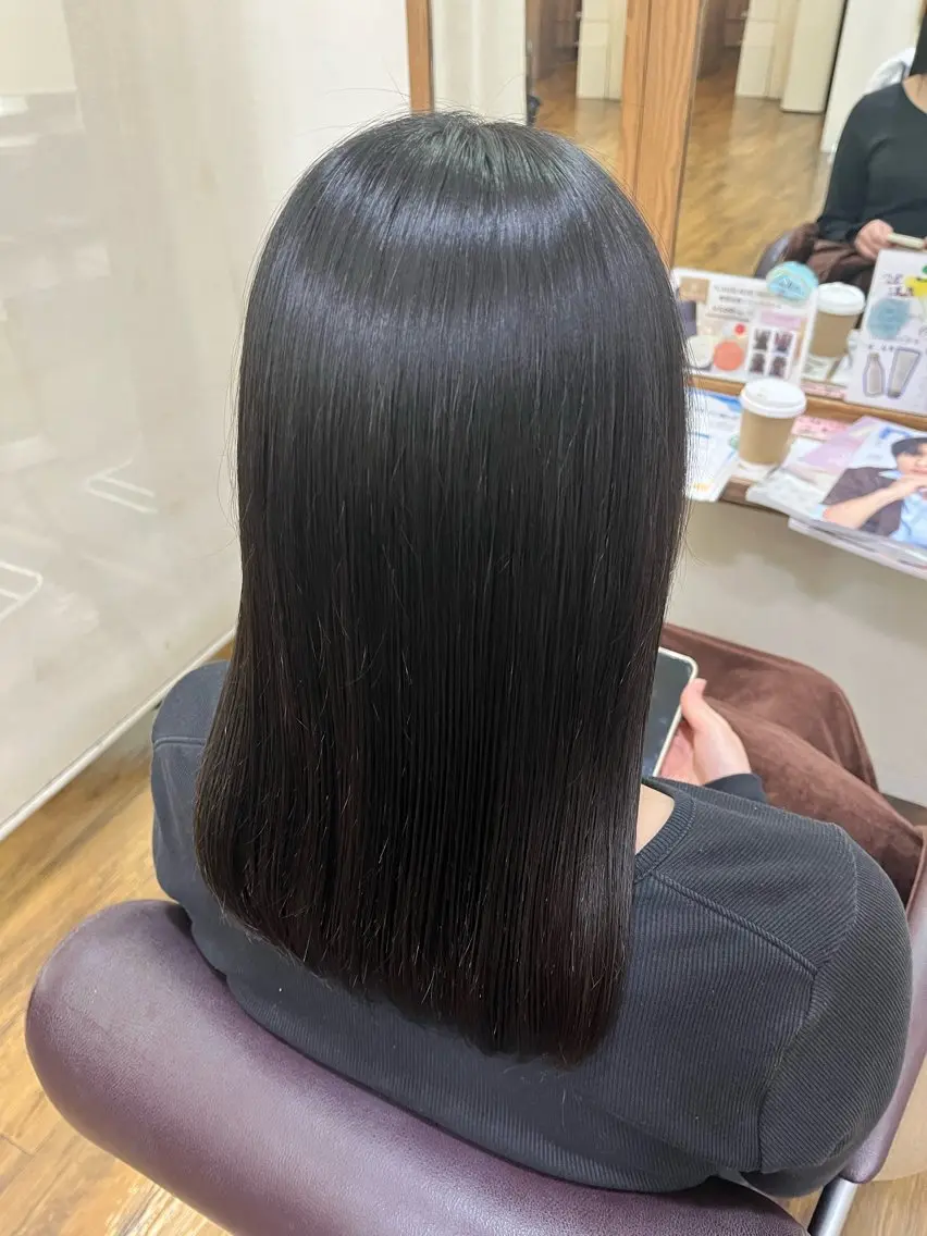 セミロング パーマ 縮毛矯正 縮毛矯正 渡辺 詩乃のヘアスタイル