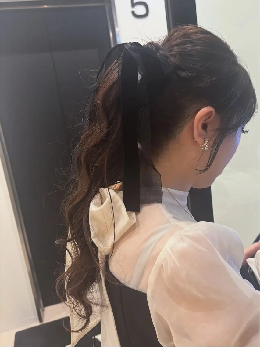 ヘアアレンジ 艶カラー|束感マツエ ク|airi۫ ꣑ৎのマツエク・マツパデザイン