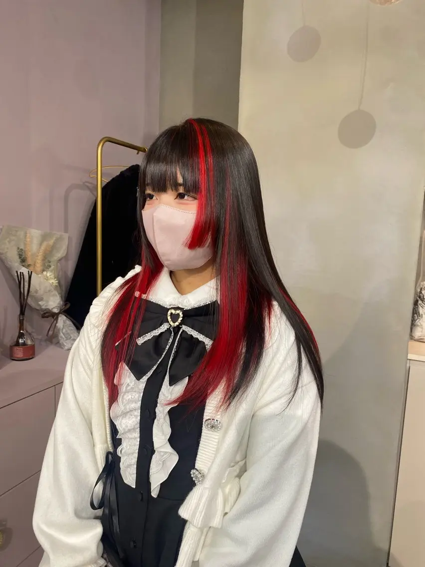ロング カラー ヘアカラー 前橋 姫奈のヘアスタイル