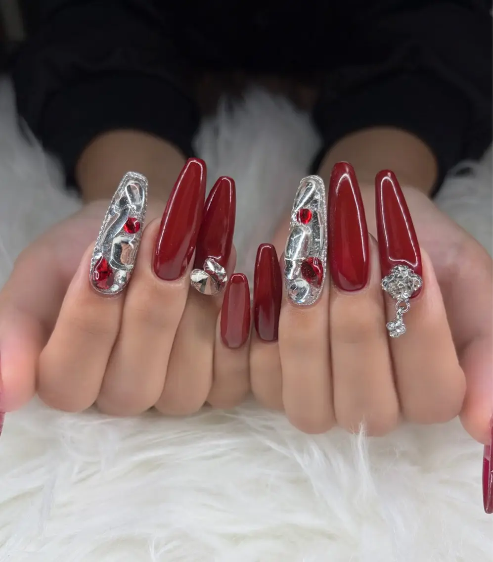 ネイル e.b.mimi Wakanaのネイルデザイン