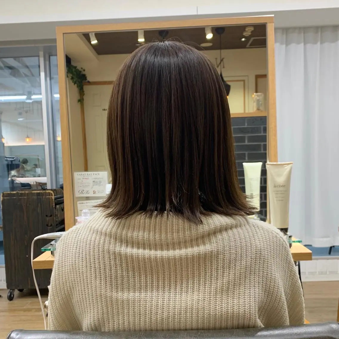 ミディアム カラー パーマ ヘアアレンジ メンズ キッズ ネイル マツエク・マツパ レイヤーカット/ 巻ける縮毛矯正のヘアスタイル