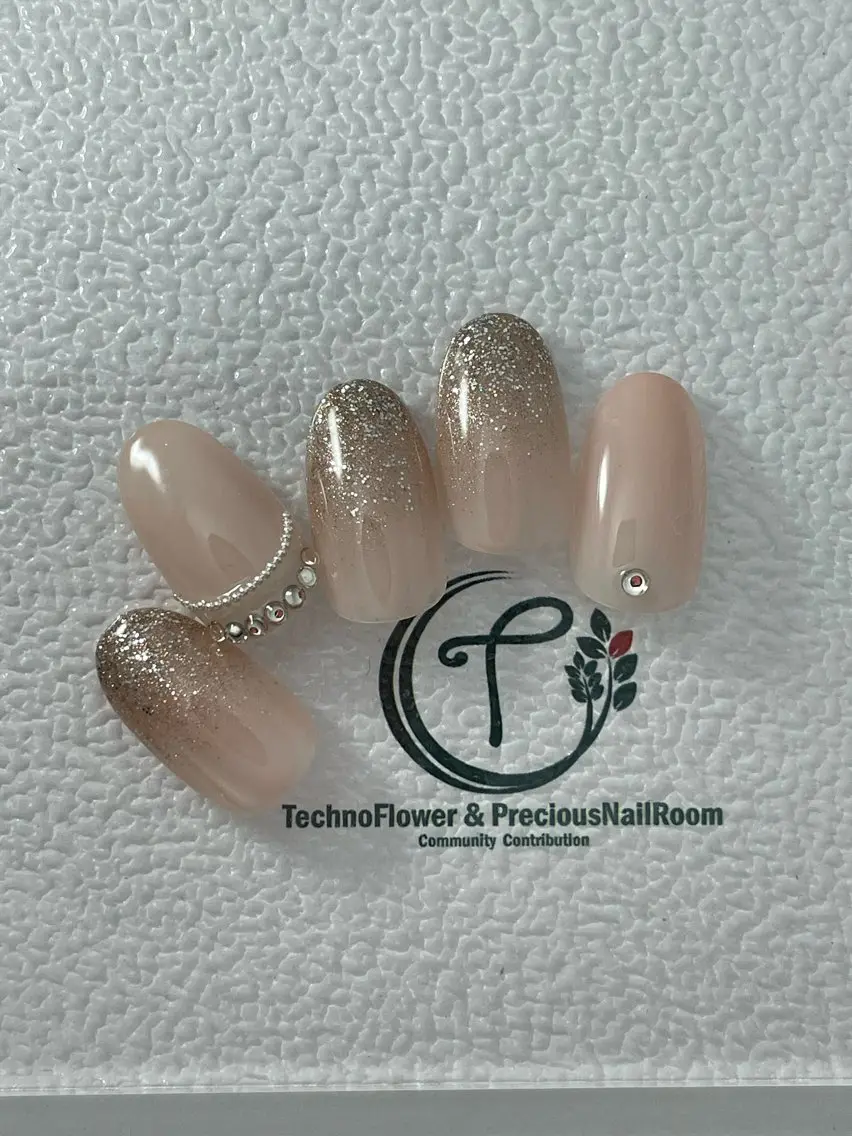 ネイル precious nail  roomのネイルデザイン