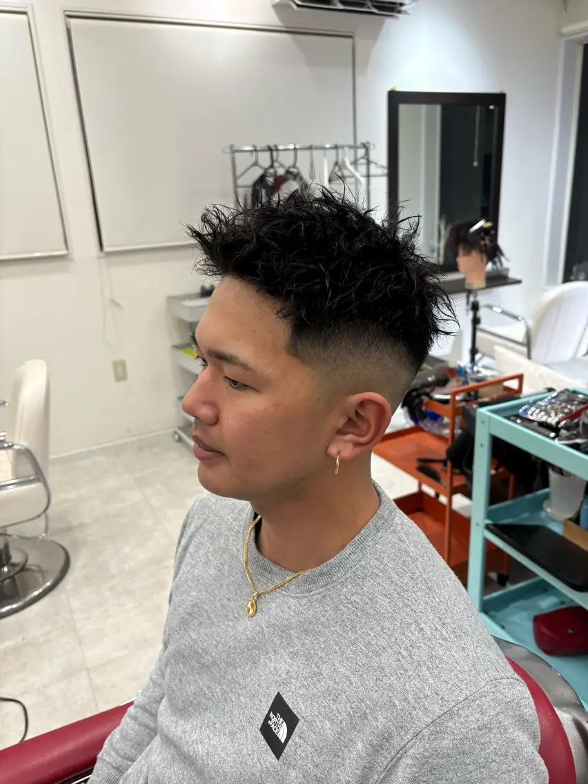 ショート パーマ メンズ カット パーマ 本間 颯太のヘアスタイル