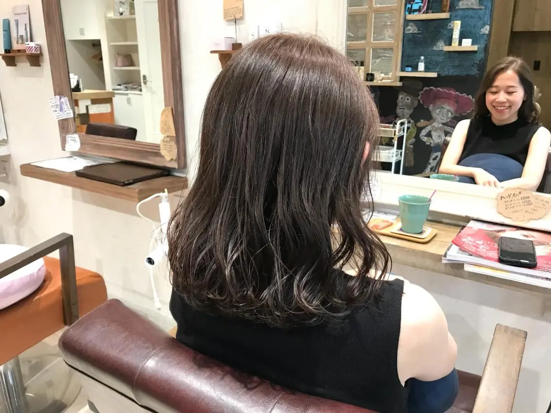 ミディアム カラー ダークグレー ダークグレージュ グレージュ メンズ指名多数!! 田島史也のヘアスタイル