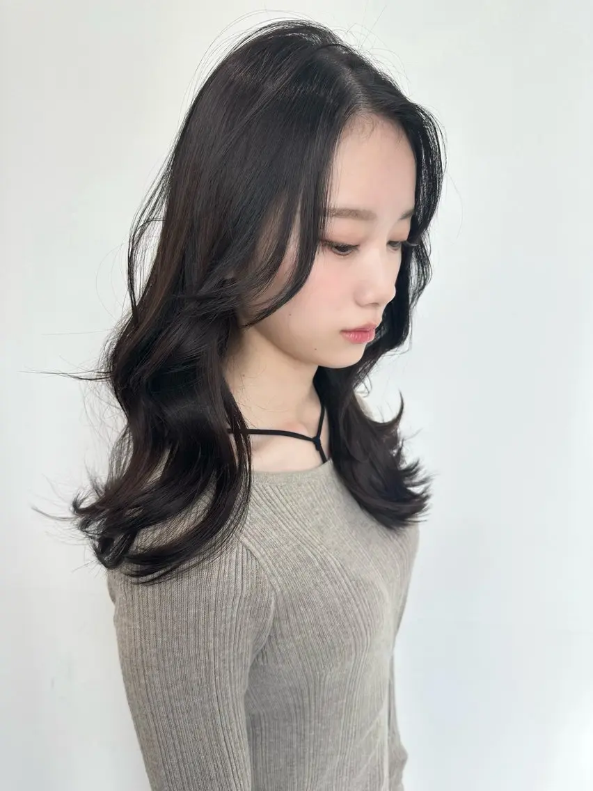 ロング カラー くびれヘア 韓国風ヘア カット ヘアカラー トリートメント 韓国ヘア*.+ﾟ 伊藤美奈穂のヘアスタイル