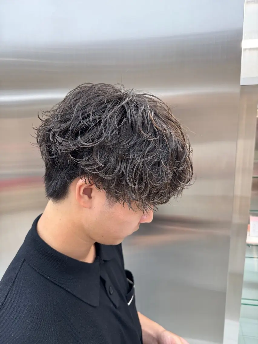 ショート パーマ メンズ カット パーマ fifth park 六反穂 龍介のヘアスタイル
