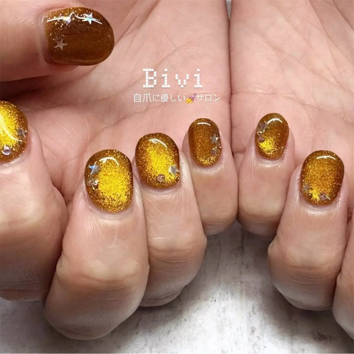 ネイル アートネイル ラメ(グリッター) マグネットネイル 持ち込み ハンドネイル ハンドケア ♡Bivi♡自爪に 優しいネイルサロンのネイルデザイン