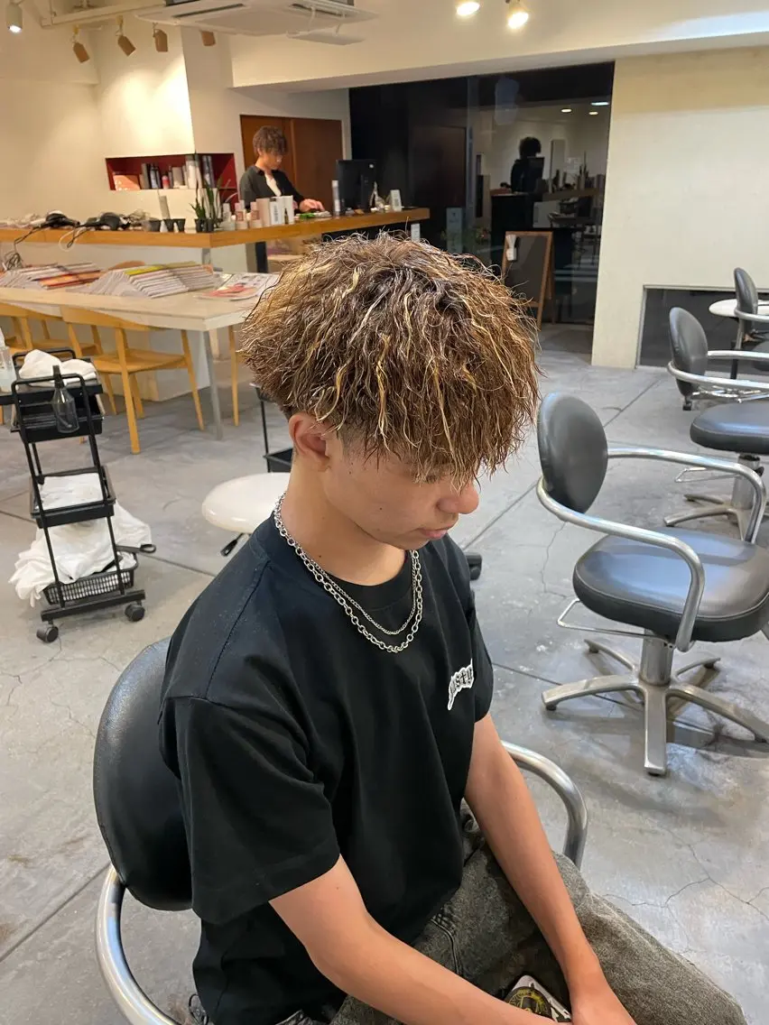 ショート パーマ メンズ カット パーマ 谷口 悠生のヘアスタイル