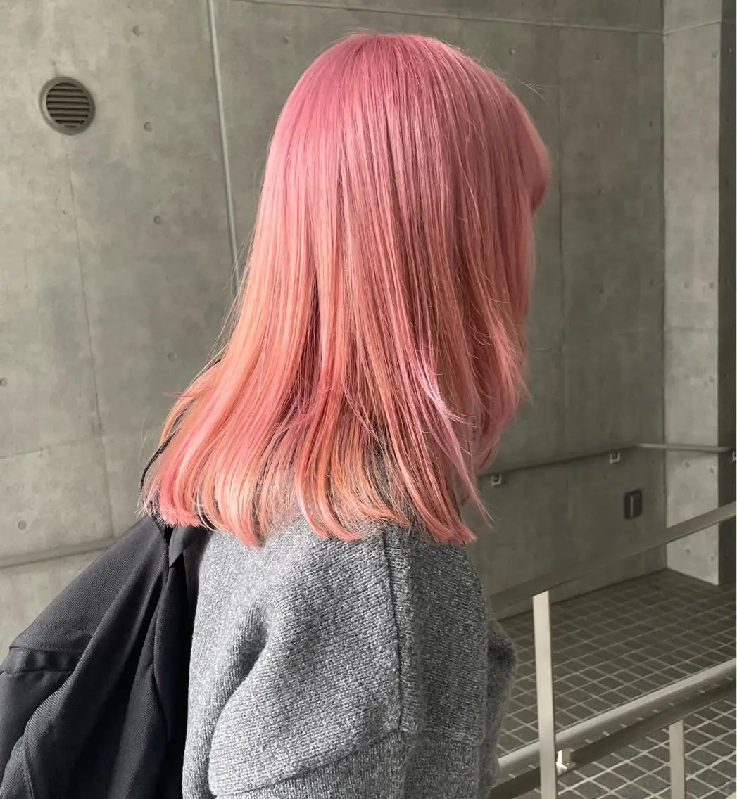 ミディアム カラー 🌈メンズパーマ🌈 メンズカットアリサのヘアスタイル