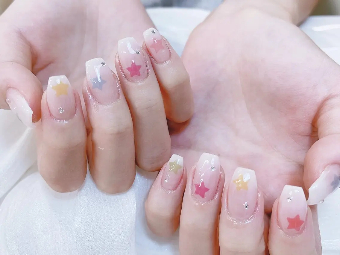 ネイル チークネイル 成人式 フレンチネイル グラデーション 氷ネイル・うるうるネイル ハンドネイル DUO MI nail salonのネイルデザイン
