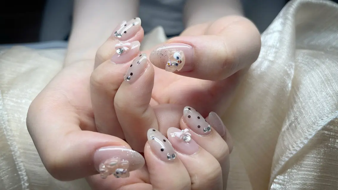 ネイル ハンドネイル Azel nail 伊野麗のネイルデザイン