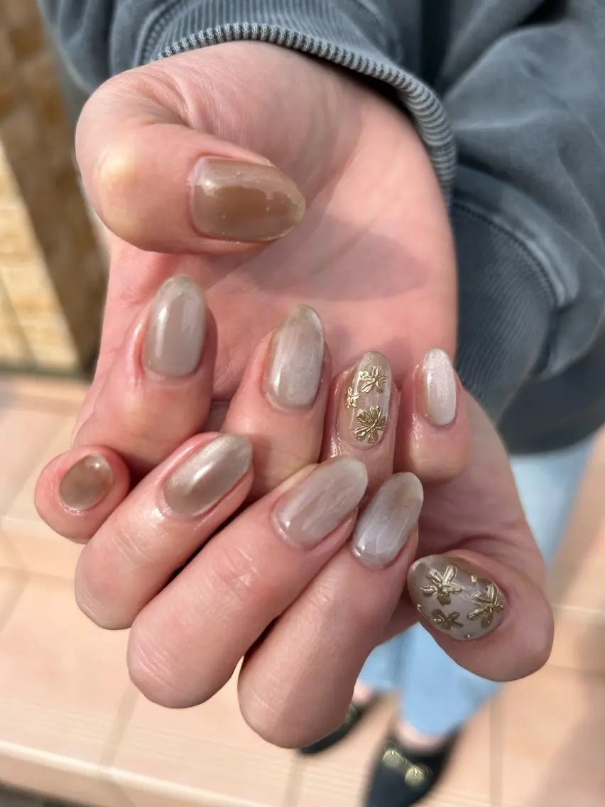 ネイル マグネットネイル ミラーネイル nailsalon kiii'sのネイルデザイン