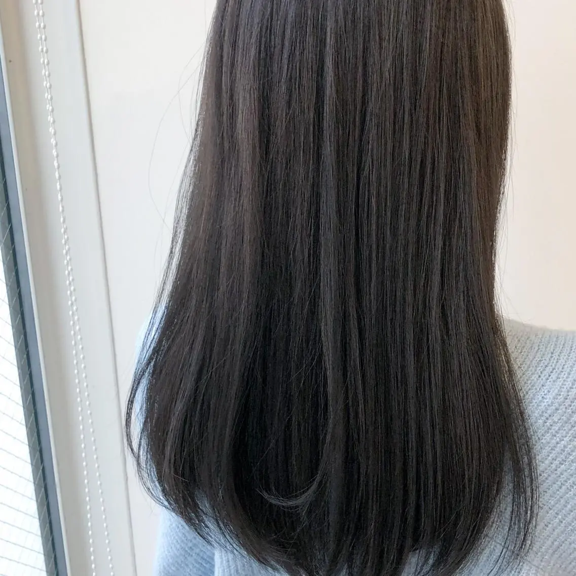 ロング カラー アッシュ アッシュグレー アッシュグレージュ グレージュ 中山 天地のヘアスタイル