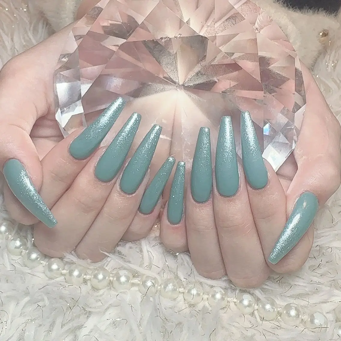 ネイル ラメ(グリッター) ロングネイル EMU NAILのネイルデザイン
