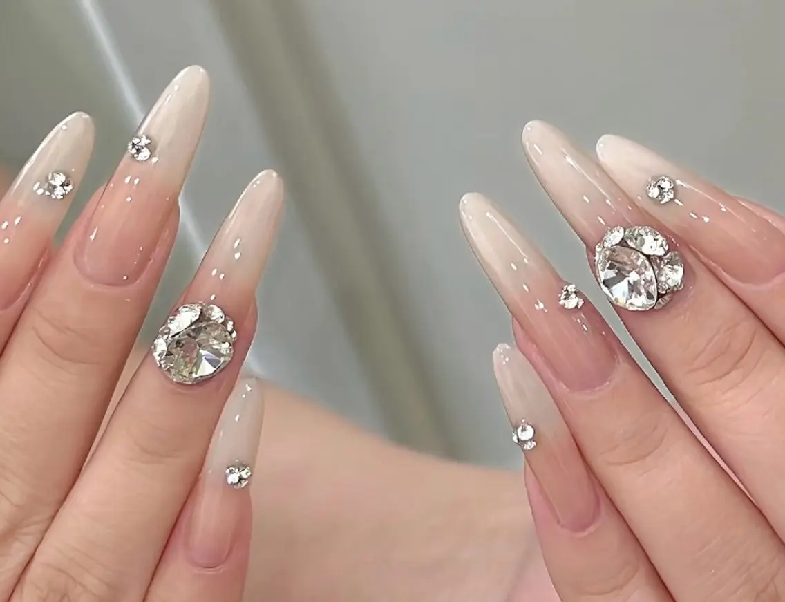 ネイル ハンドネイル Luvia Ginzaのネイルデザイン