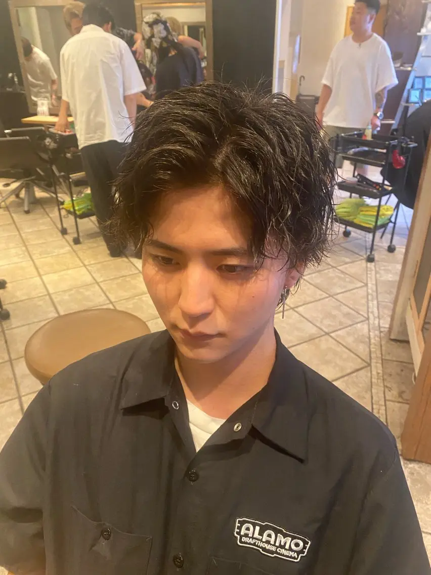 パーマ メンズ 濱口 健二のヘアスタイル