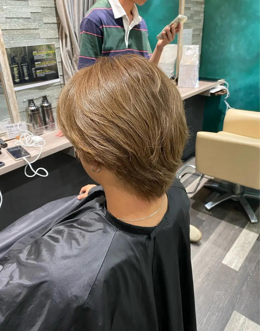 カラー メンズ ヘアカラー 畑内 花凛のヘアスタイル