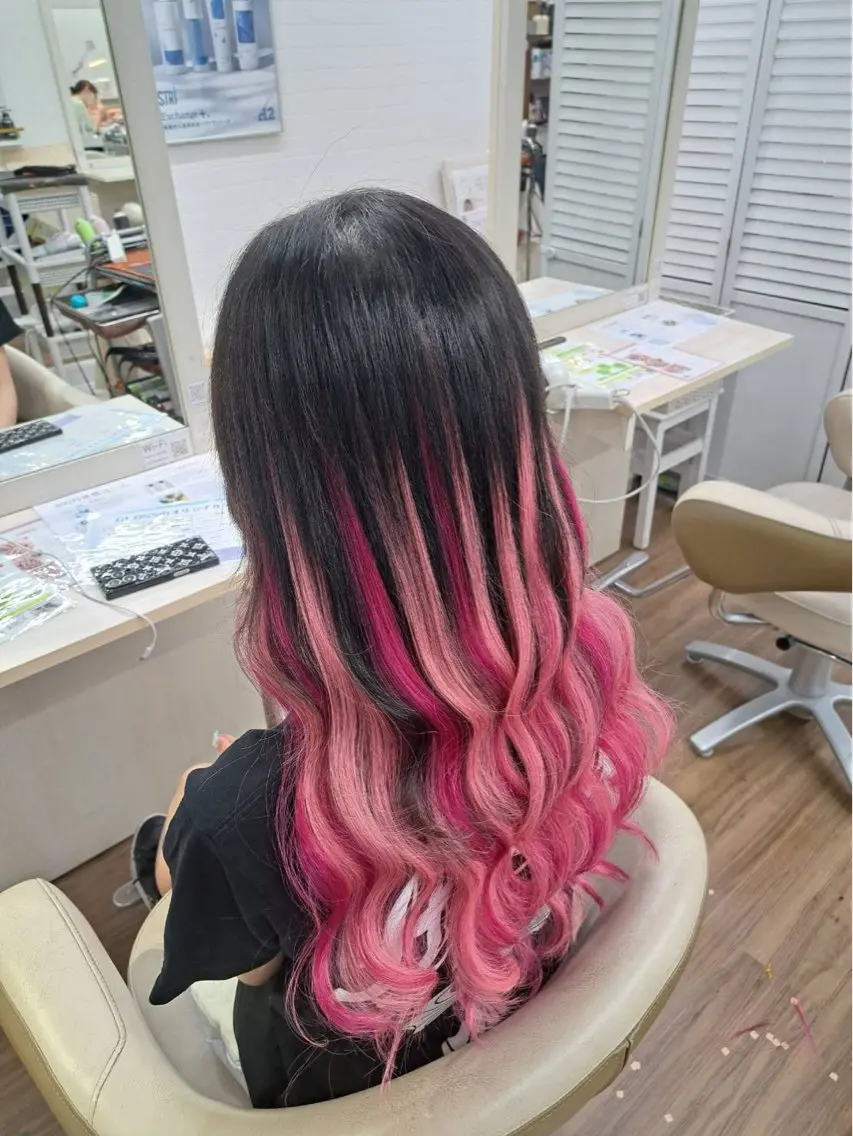 ロング レイヤーカット エクステ GLOSS 心斎橋 山上のヘアスタイル