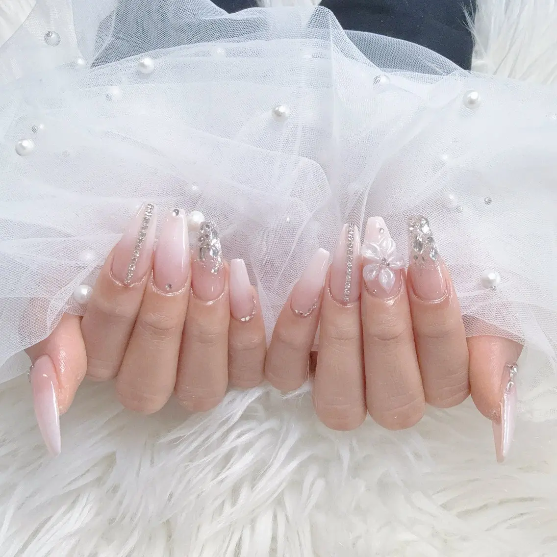 ネイル ENSalon 愛佳のネイルデザイン