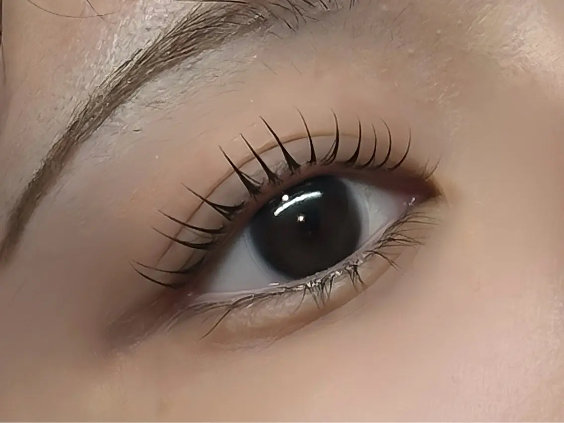 マツエク・マツパ kiki イシクロの眉毛・アイブロウイメージ