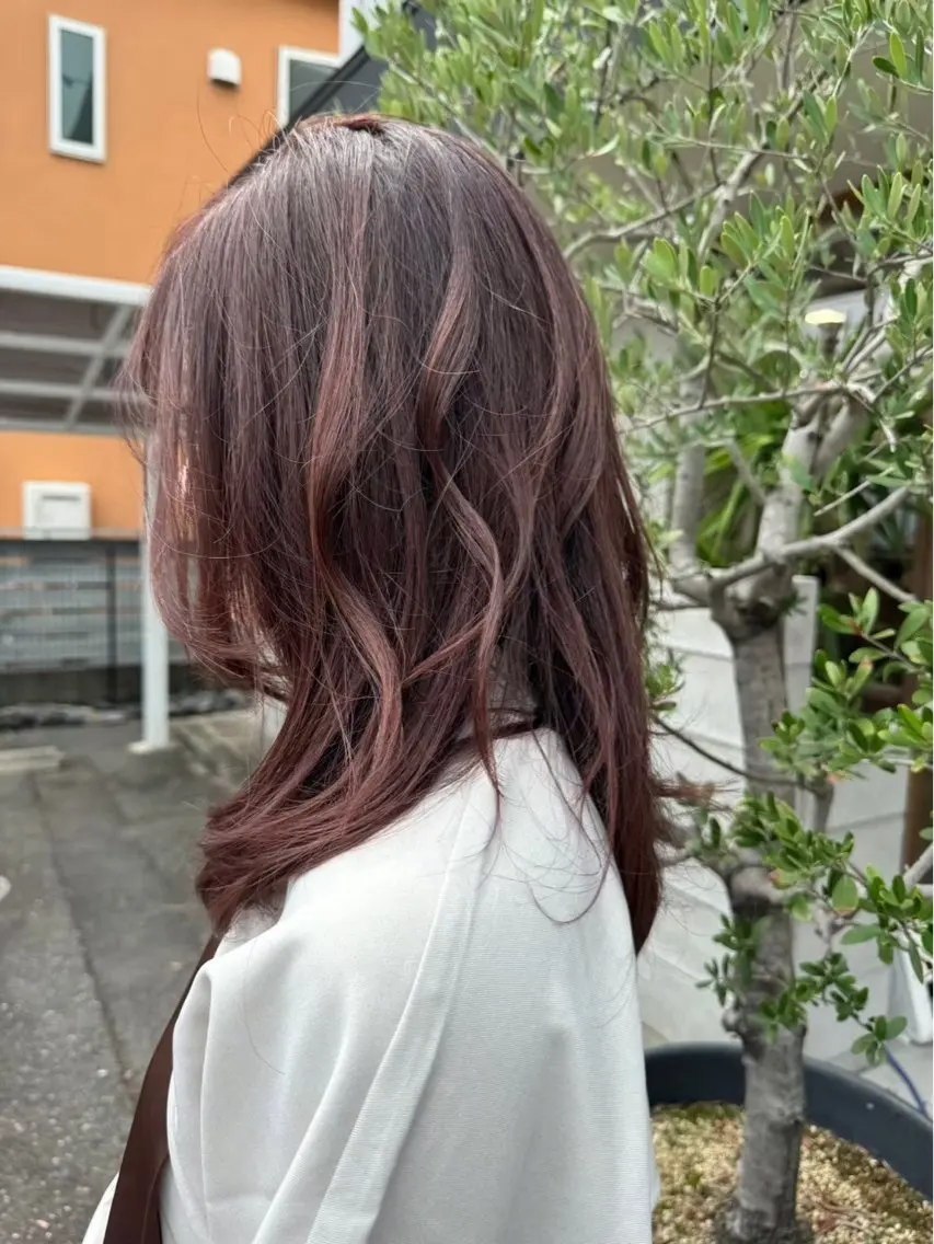 ロング カラー ブラウンカラー ピンクカラー ピンクブラウン ヘアカラー momoka 女性限定のヘアスタイル