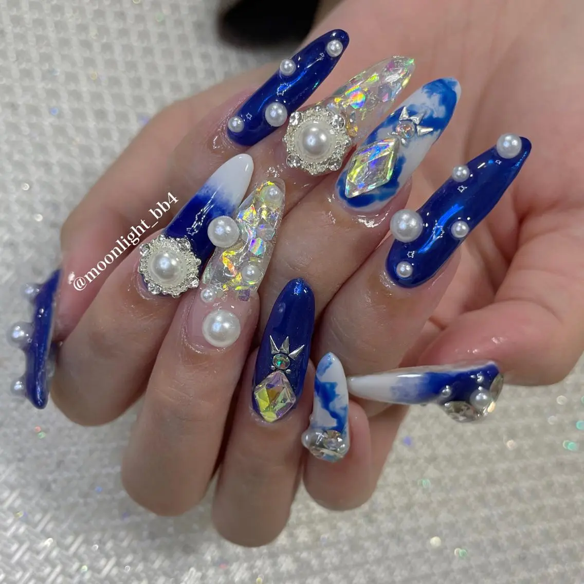 ネイル ハンドネイル MoonLight MIHOのネイルデザイン