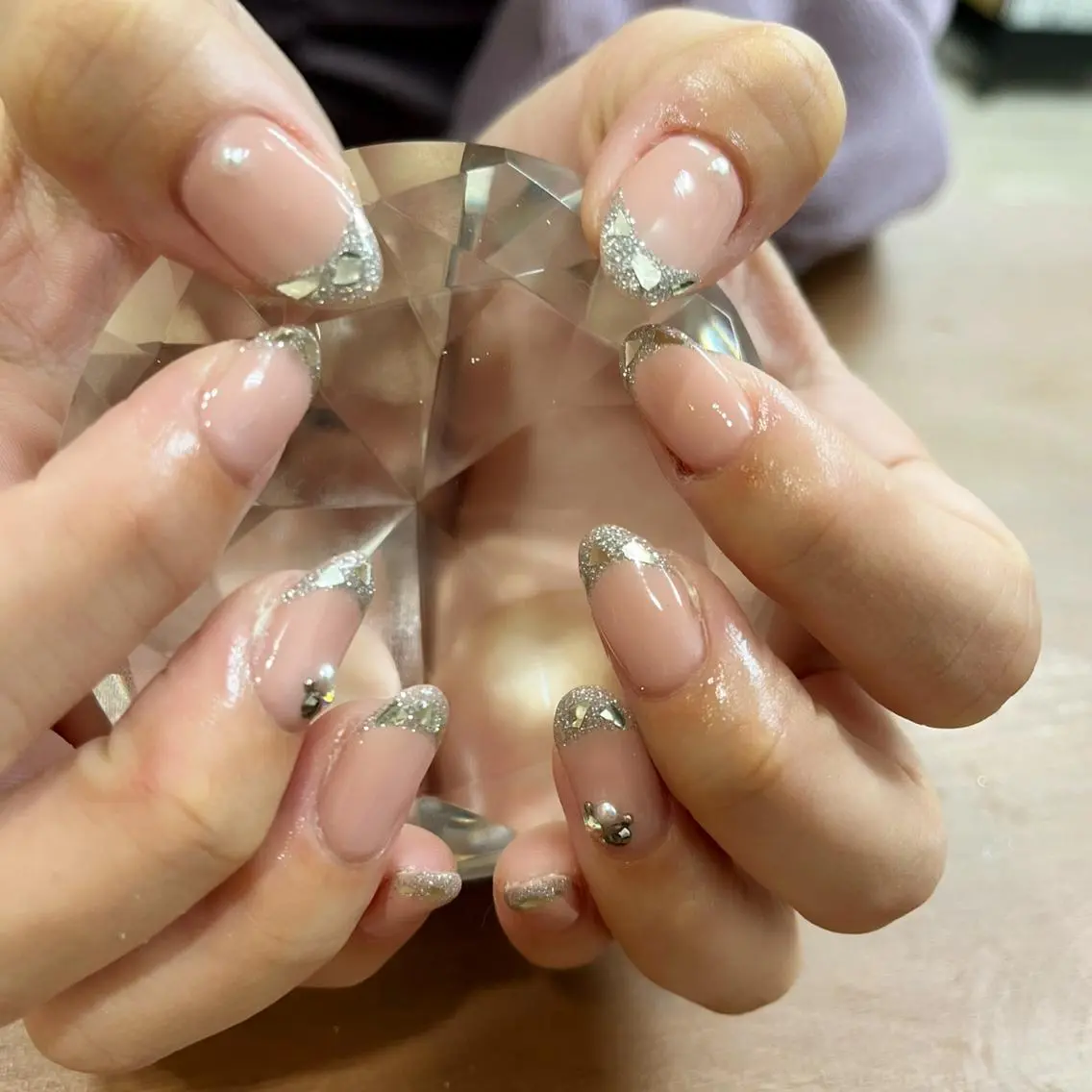 ネイル フレンチネイル ガラスフレンチ Brilliant 江田のネイルデザイン
