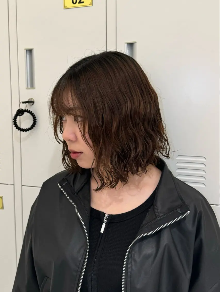 パーマ ひなの🫧ベージュ系 艶カラーのヘアスタイル