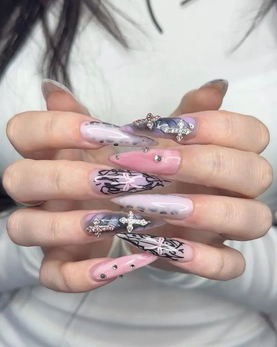 ネイル キラキラネイル 韓国ネイル ロングネイル シンプルネイル ワンホンネイル ハンドネイル Rina Nail.Novaのネイルデザイン