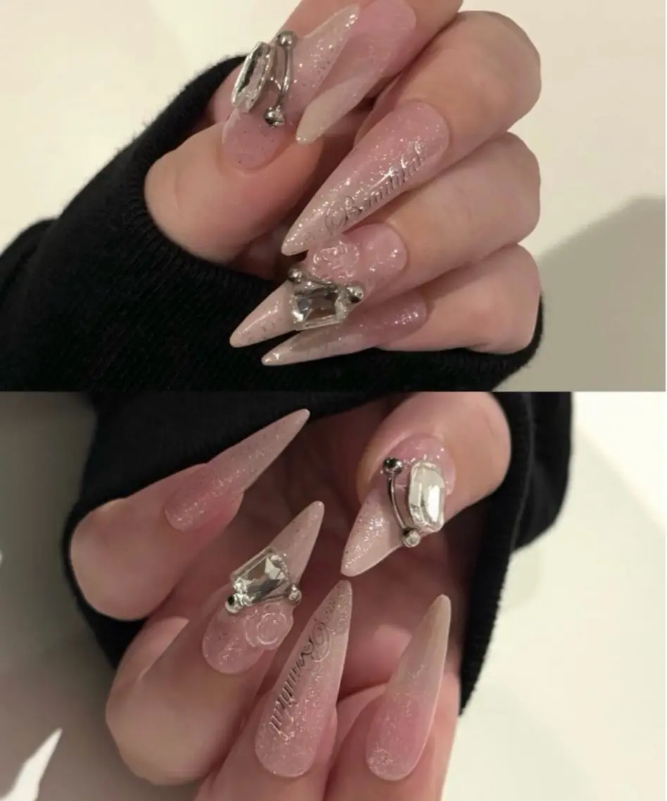 ネイル ハンドネイル Luna Gladeのネイルデザイン
