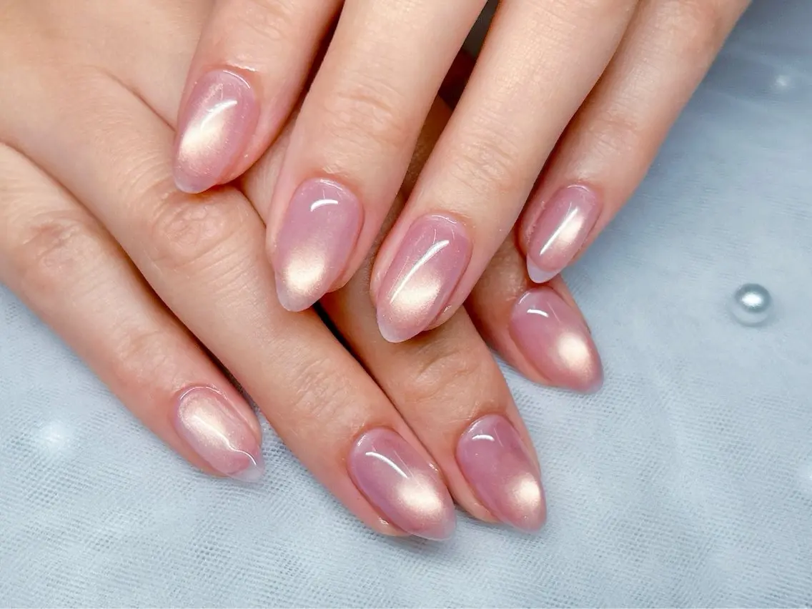 ネイル マグネットネイル オフィスネイル ワンカラーネイル ピンク シンプルネイル ハンドネイル Salon GEM(ジェム)のネイルデザイン