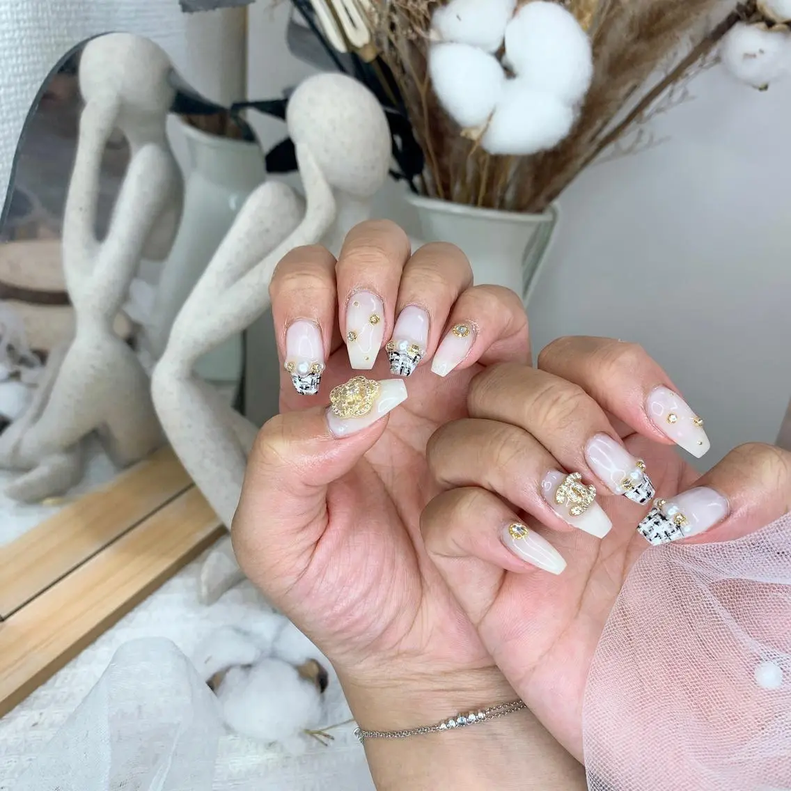 ネイル ハンドネイル ハンドケア DG nailのネイルデザイン