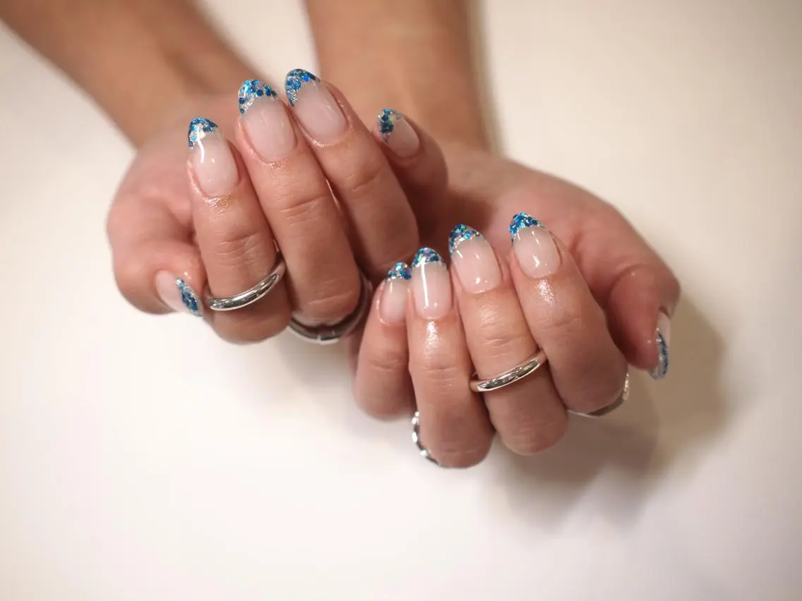 ネイル ブルー フレンチネイル ガラスフレンチ 【ORGAN】 nailのネイルデザイン
